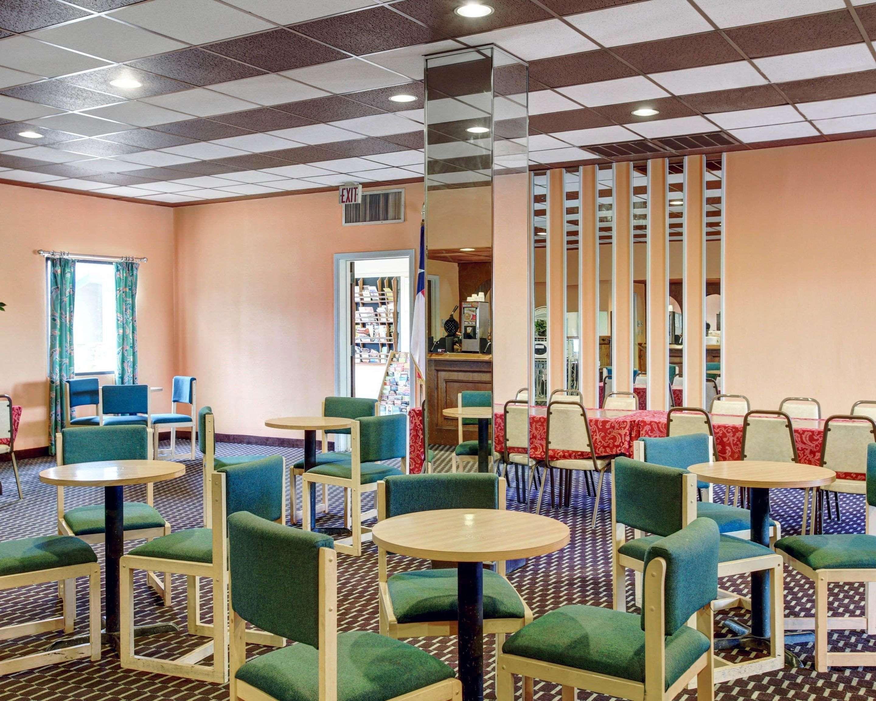 Rodeway Inn New Braunfels Exteriör bild